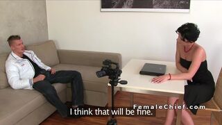 Experienced young guy bangs Milf agent