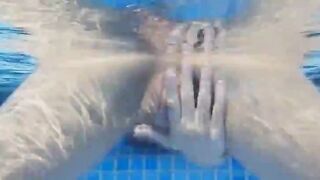 Underwater fantasies of brunett babe