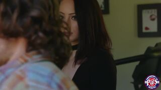 Riley a Brunette pornstar gets her pussy a warm cum
