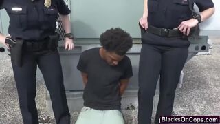 A handsome black felon must fuck slutty blonde police officer if he wants freedom