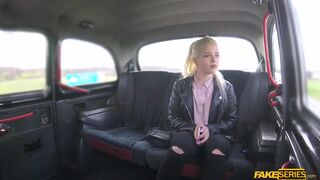 White cutie teen fucks the driver for fare