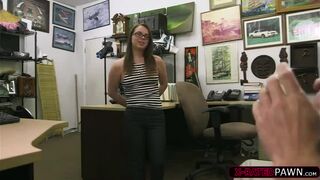 Hot adorable babe wants to sell her weapons ends up riding Shawn