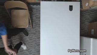Bigtit shoplifter deepthroats security guards