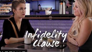 Evelyn Claire Hooks Up With Unfaithful MILF!