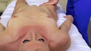 Stunning Cougar Moans From Slow Massage