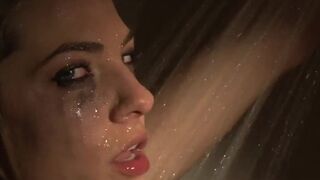 Sexy Dahlia's naughty shower fun