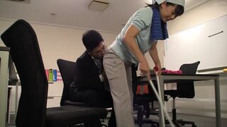 I fuck the cleaning lady 2